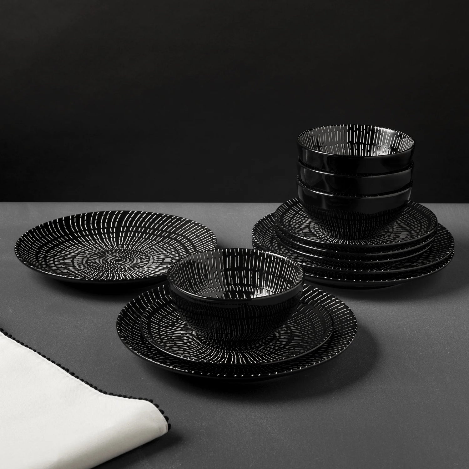 Upgrade your dining experience with the Thyme & Table Maddox 12-Piece Stoneware Dinnerware Set! 🍽️✨